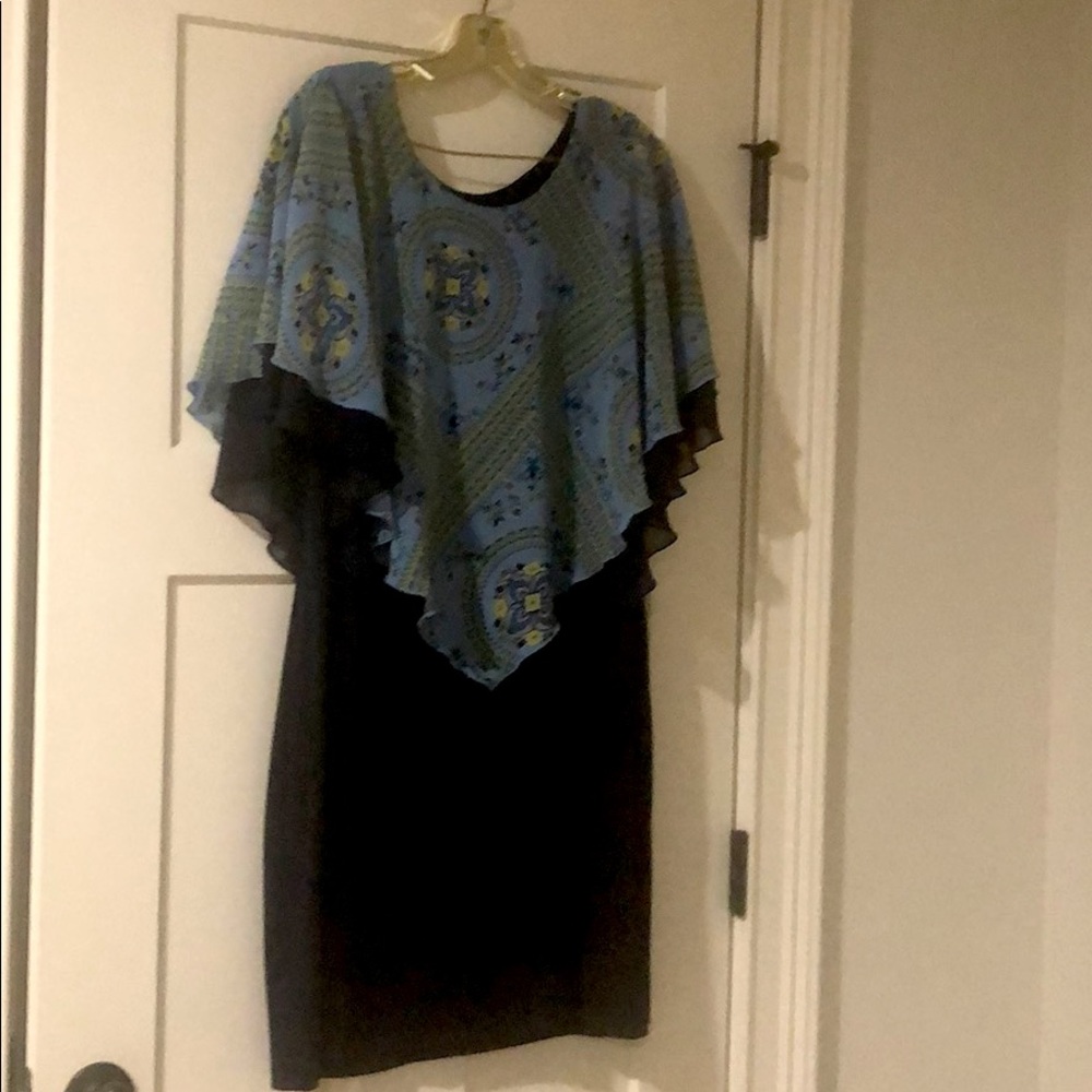 Fitted dress with scarf overlay